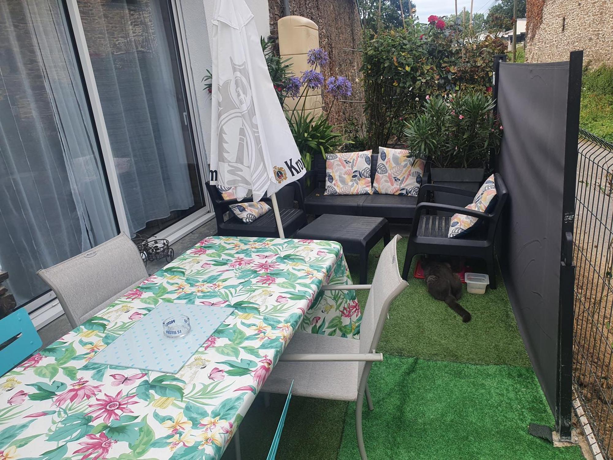 Appartement Du Bonheur Baguer-Pican Bagian luar foto